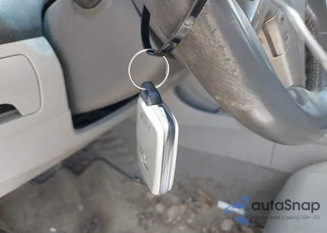 2009 Toyota Camry Hybrid z USA, uszkodzony, nr VIN 4T1BB46K49U098986